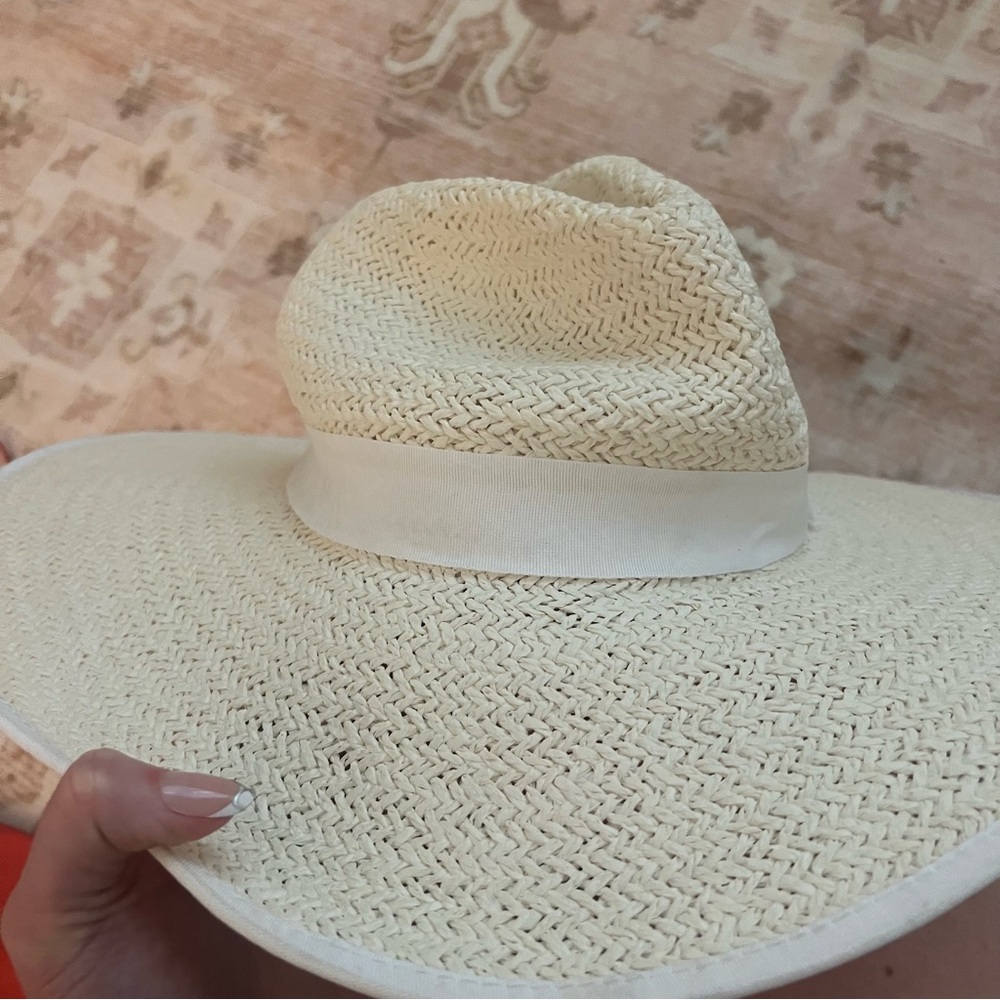 Free People x Olive and Pique Emma straw hat (Some flaws!!) - Picture 9 of 11